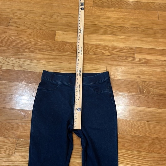 TIME and Tru womens pull on jeans size medium (8-10). - Picture 3 of 9